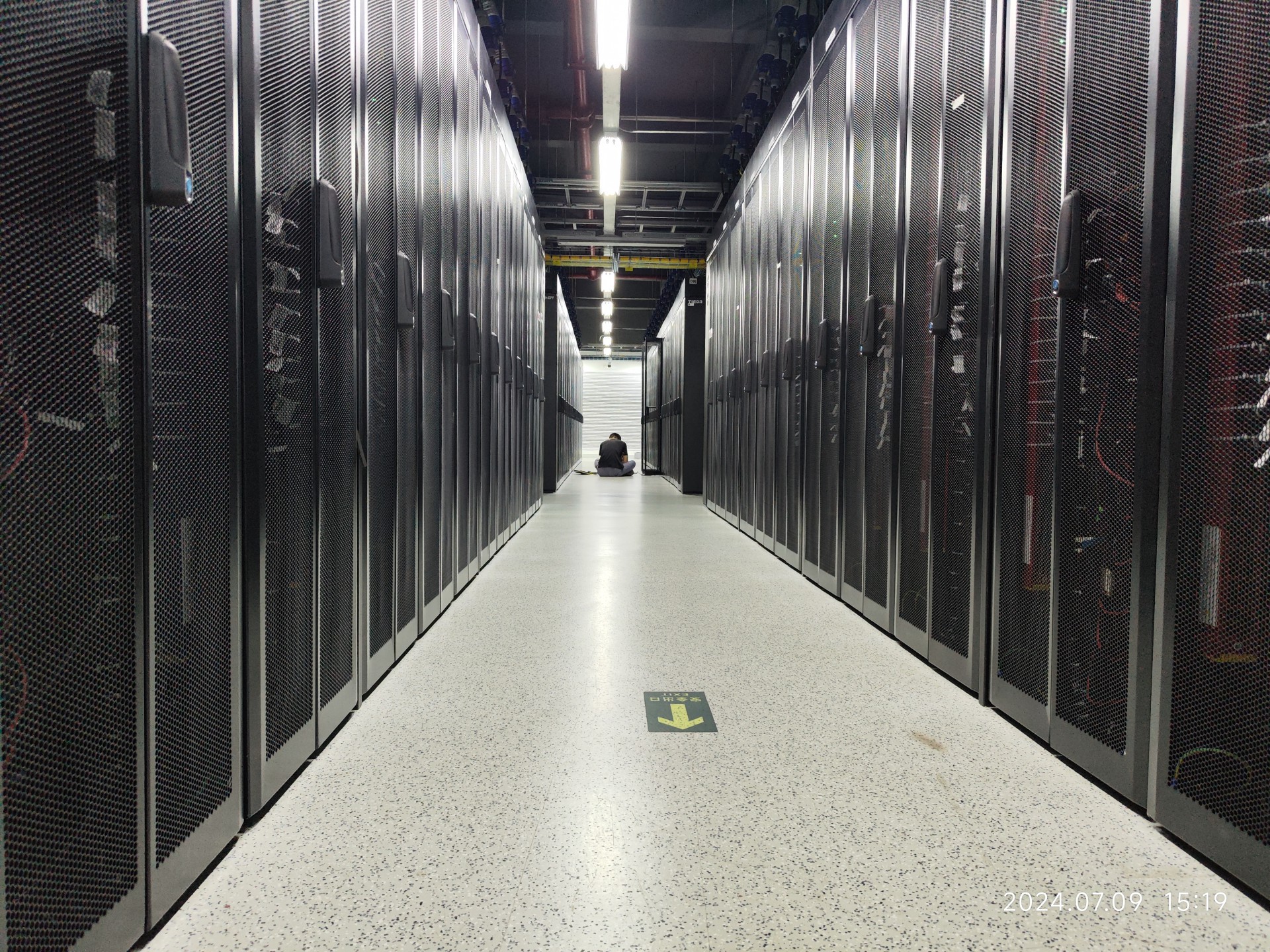 RAID磁盘阵列数据恢复、数据库修复、vmware虚拟化数据恢复、系统/数据库迁移